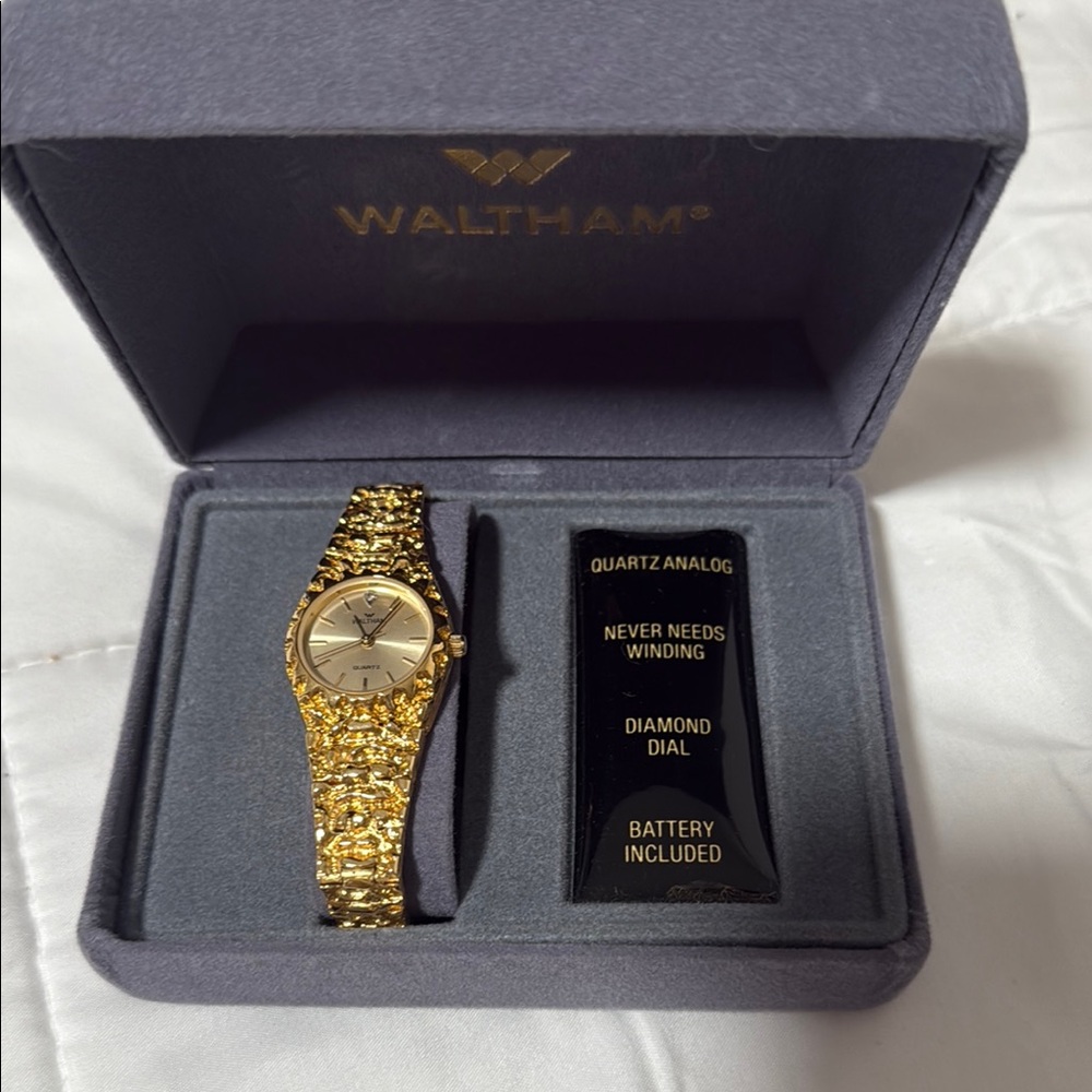 Waltham Gold Quartz Analog Watch